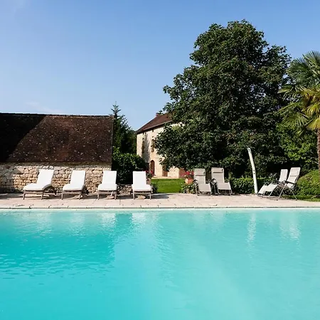 Peyrillac-et-millac Sleeps 10 With Pool Air Con And Wifi *