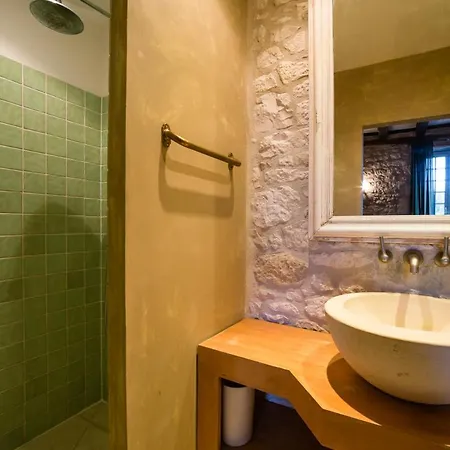 Peyrillac-et-millac Sleeps 10 With Pool Air Con And Wifi 빌라 Peyrillac-et-Millac