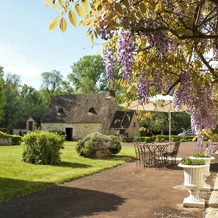 Peyrillac-et-millac Sleeps 10 With Pool Air Con And Wifi 빌라