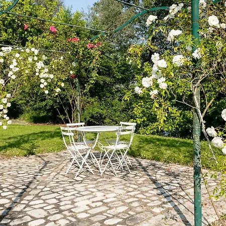 빌라 Peyrillac-et-millac Sleeps 10 With Pool Air Con And Wifi